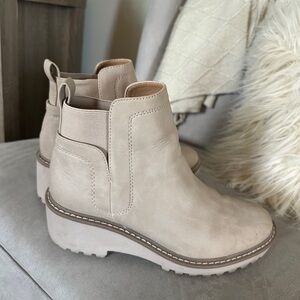 Women's Cream Ankle Boots